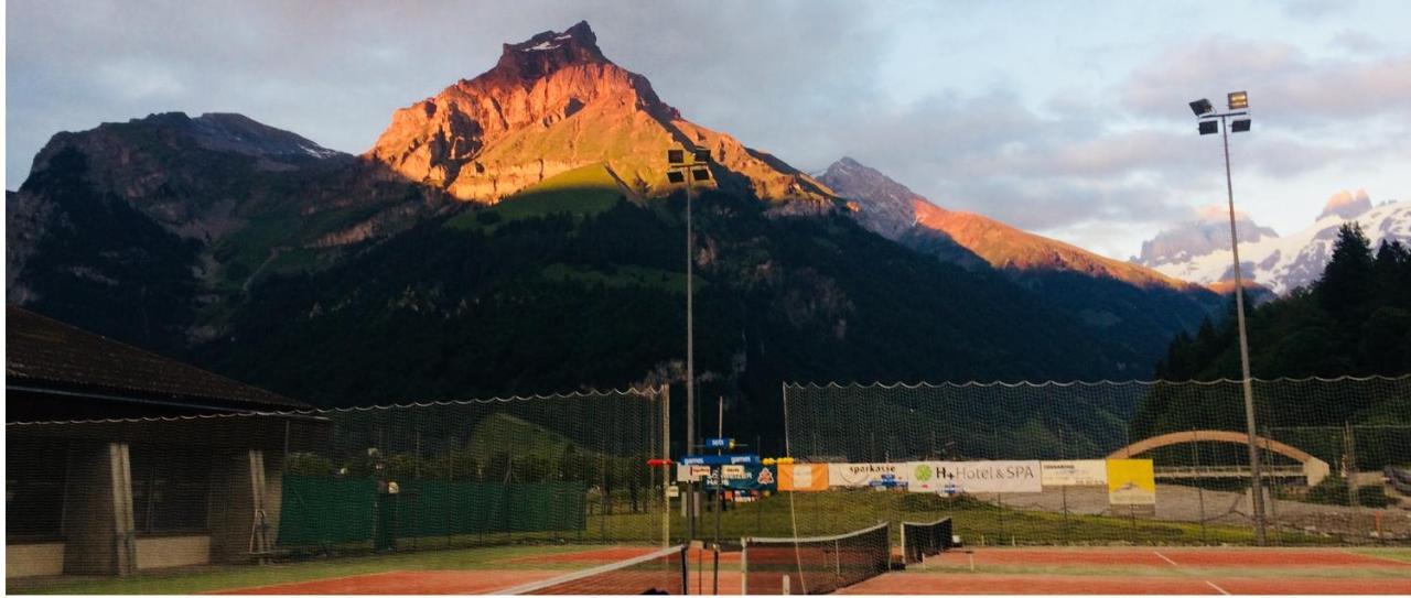 Hotel Hahnenblick Engelberg Kültér fotó